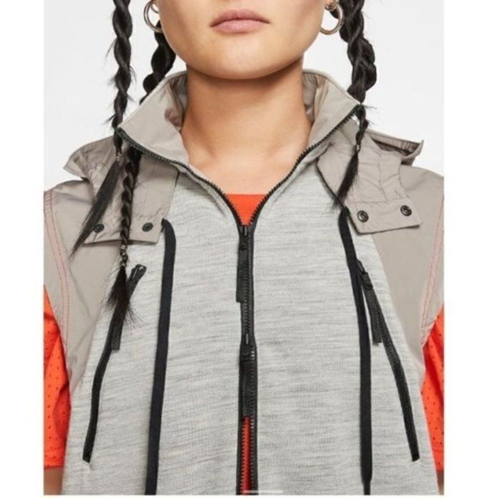 Nike Women’s AAE 3.0 Vest in Sepia Stone New - Picture 3 of 16